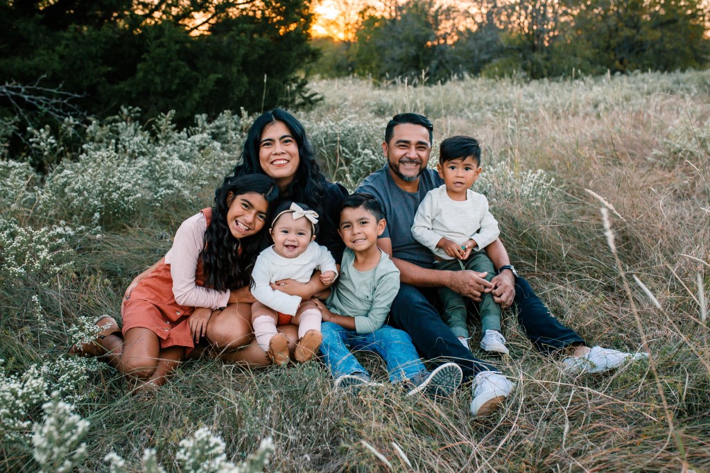 benitez family | carrollton, tx family&nbsp;photographer