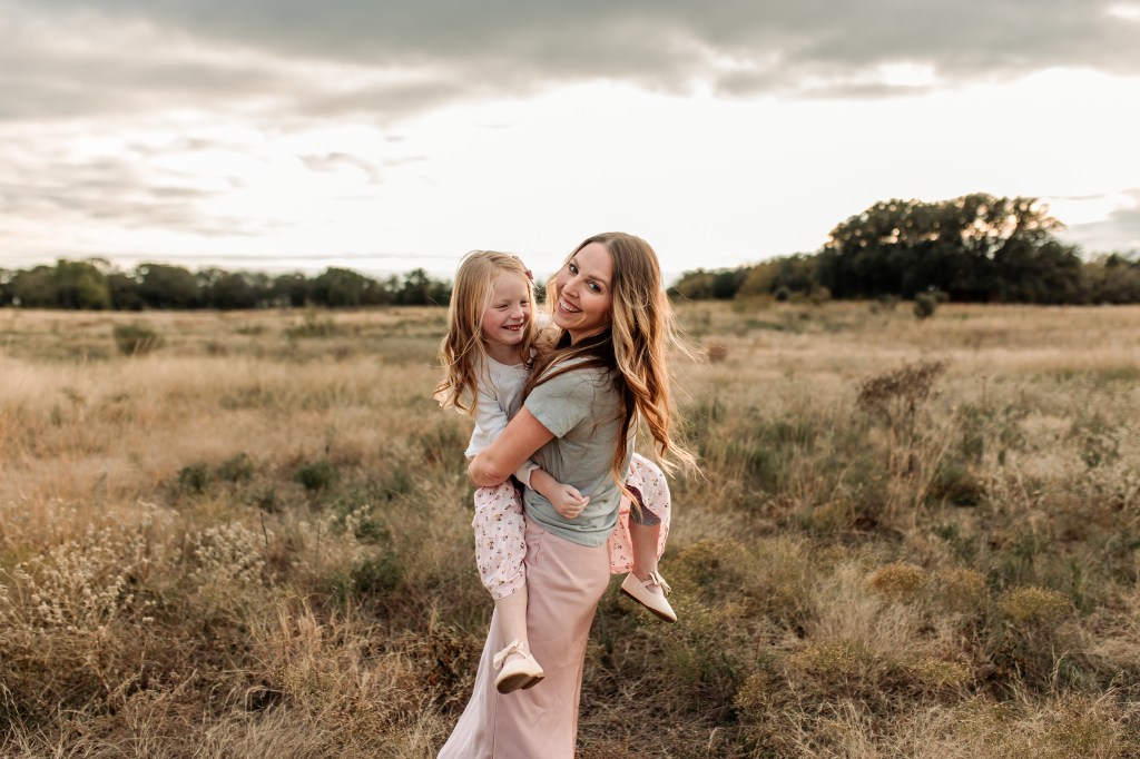 lindsay + addilyn | grapevine, tx family&nbsp;photographer